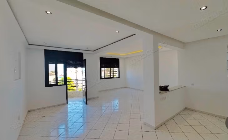 Louez cet appartement à Riyad. 4 pièces. Porte blindée et parabole