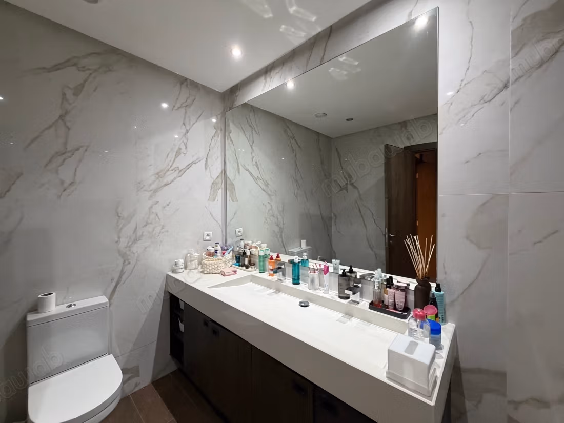 Verkoop van een prachtig appartement in Les princesses. 3 grote woonruimtes