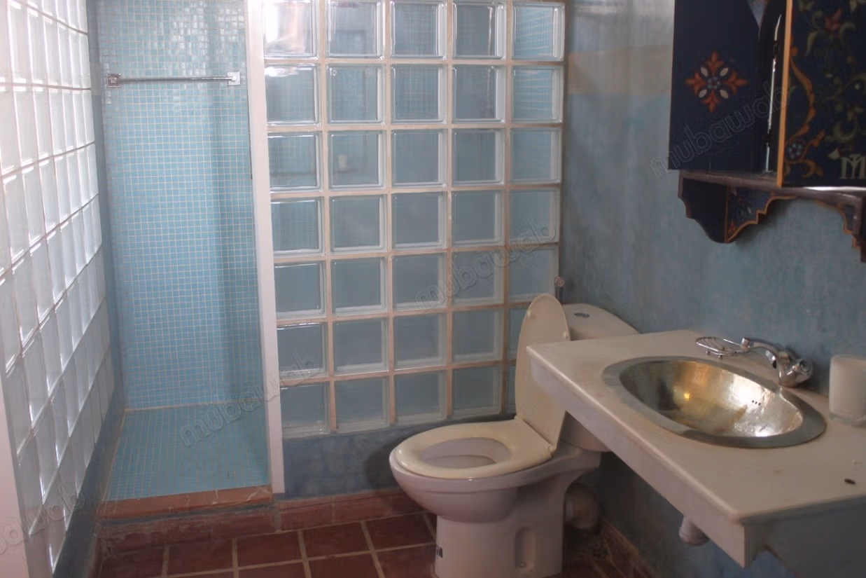Atypique Maison semi meuble a Louer