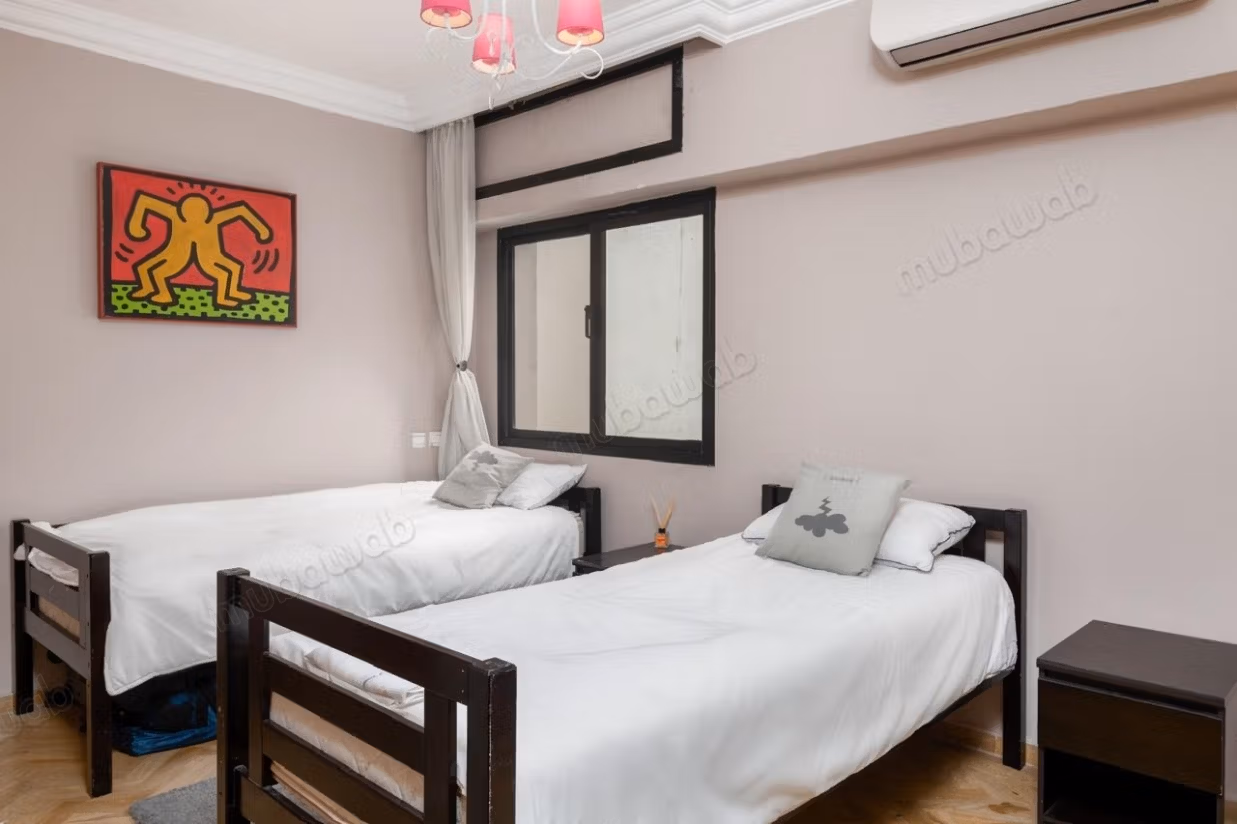 Rent this apartment in Gauthier. 4 comfortable rooms. Well furnished