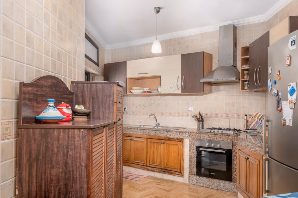 Rent this apartment in Gauthier. 4 comfortable rooms. Well furnished