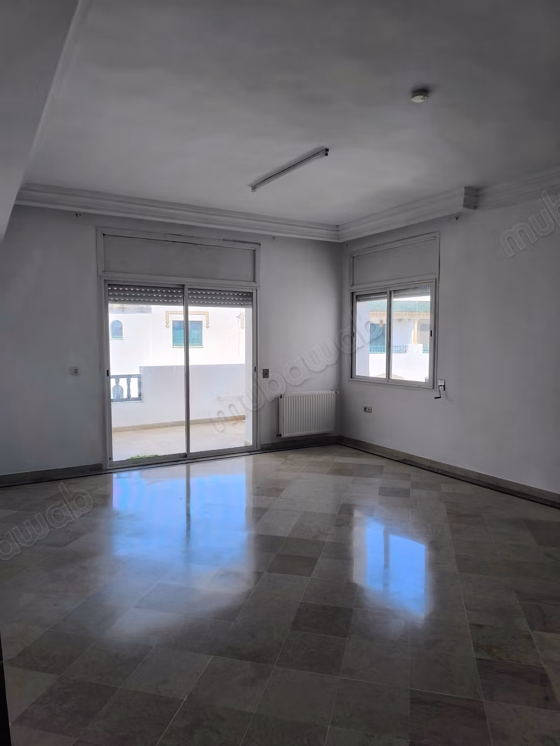 Appartamento in affitto a La Marsa Ville. 3 belle camere. Vetri doppi e riscaldamento centralizzato