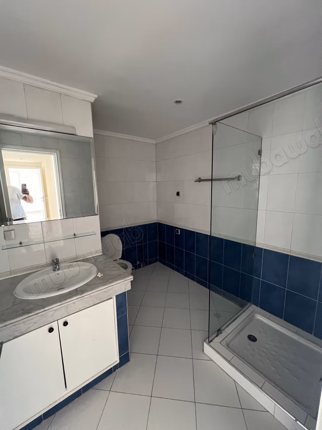 Lichte appartement met groot terras en vrij uitzicht