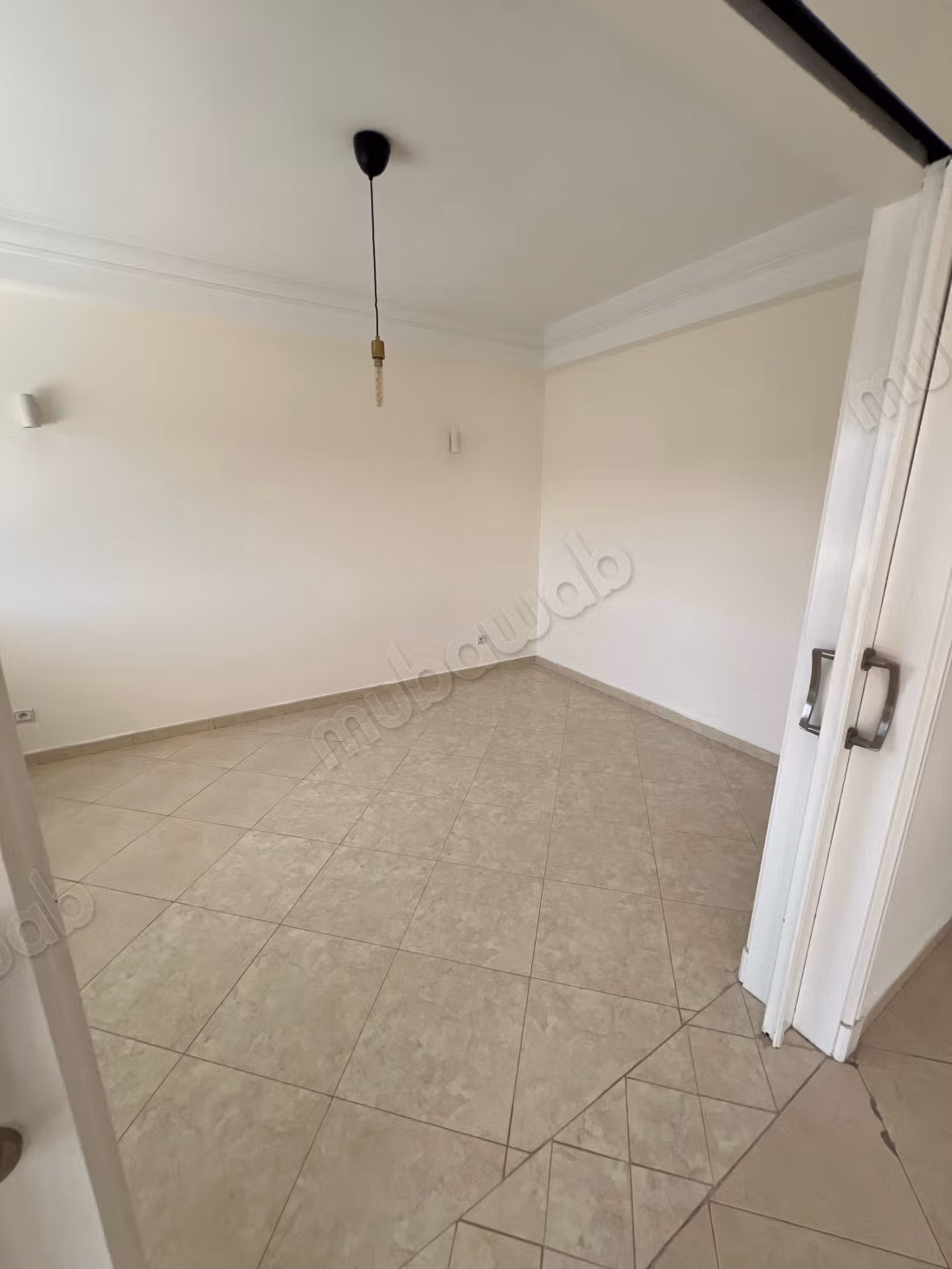 Lichte appartement met groot terras en vrij uitzicht