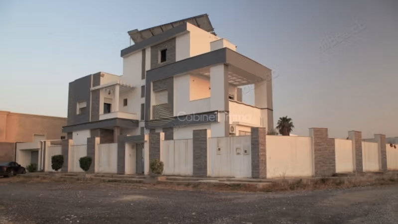 Sale Villa in Chotrana 3 La Soukra