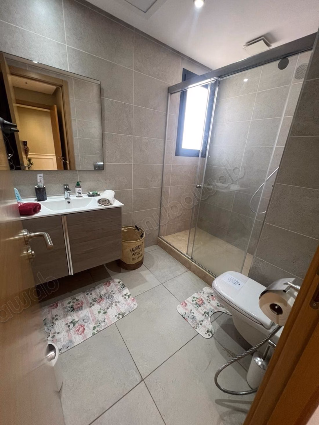 Louez cet appartement à Riyad. Surface totale 167 m². Meublé