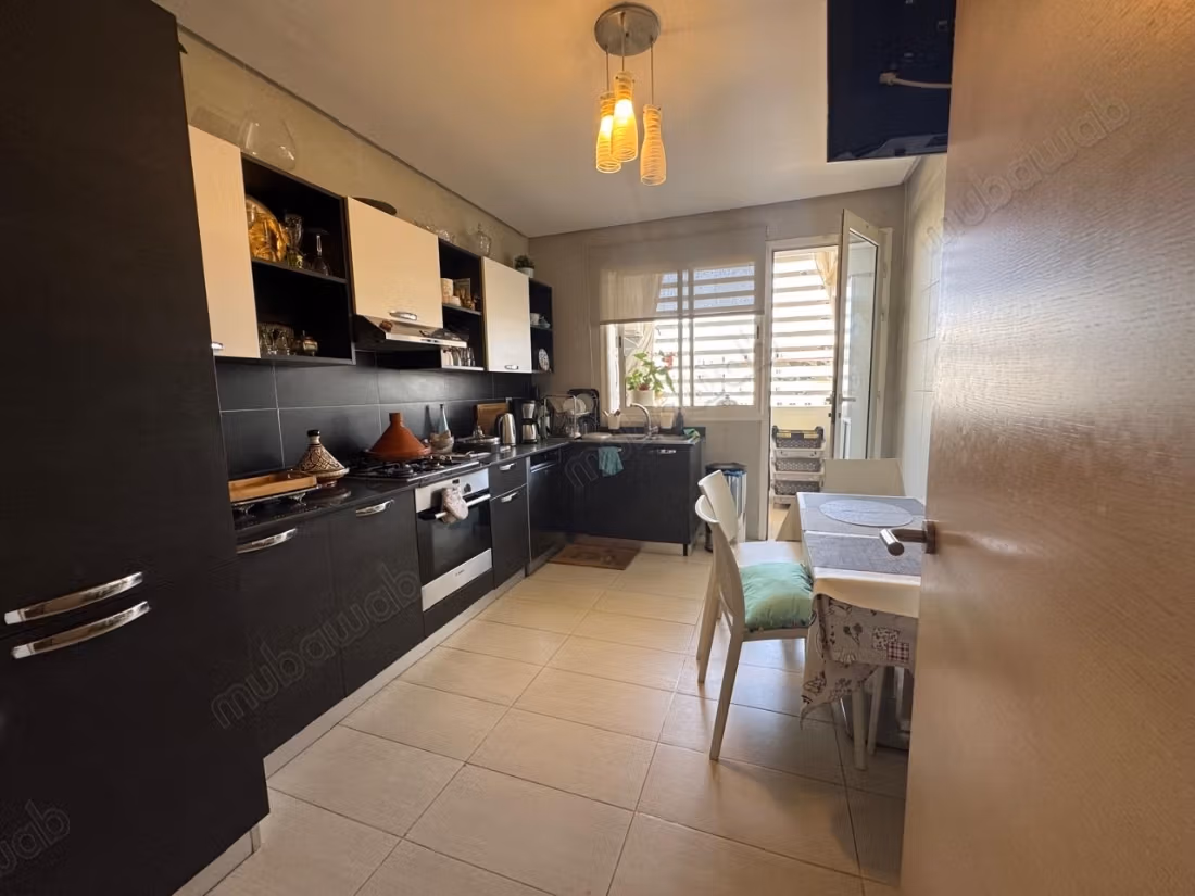 Louez cet appartement à Riyad.
Surface totale 167 m².
Meublé