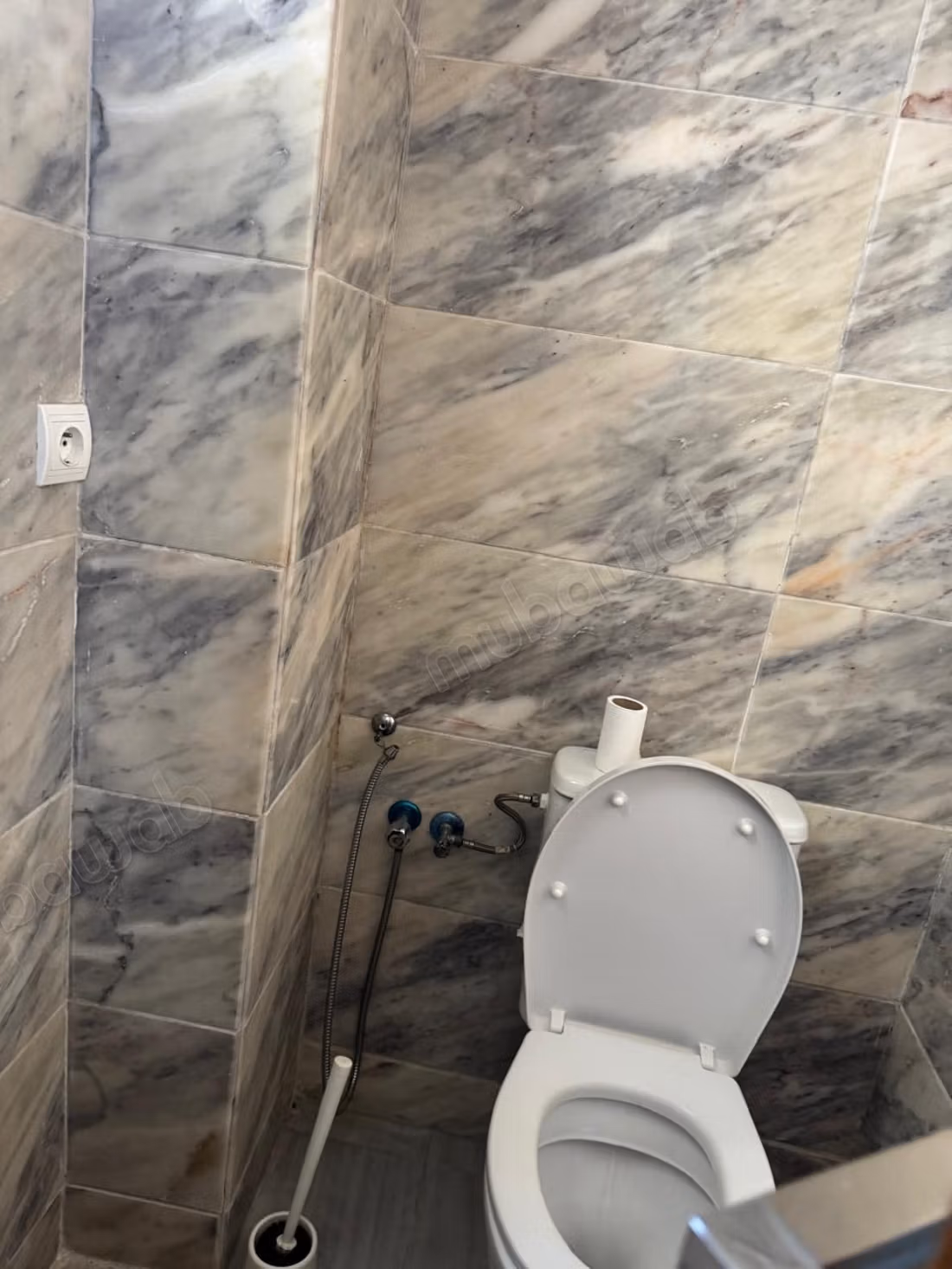 Affitto di un appartamento a Harhoura. 3 stanze confortevoli. Ben arredato