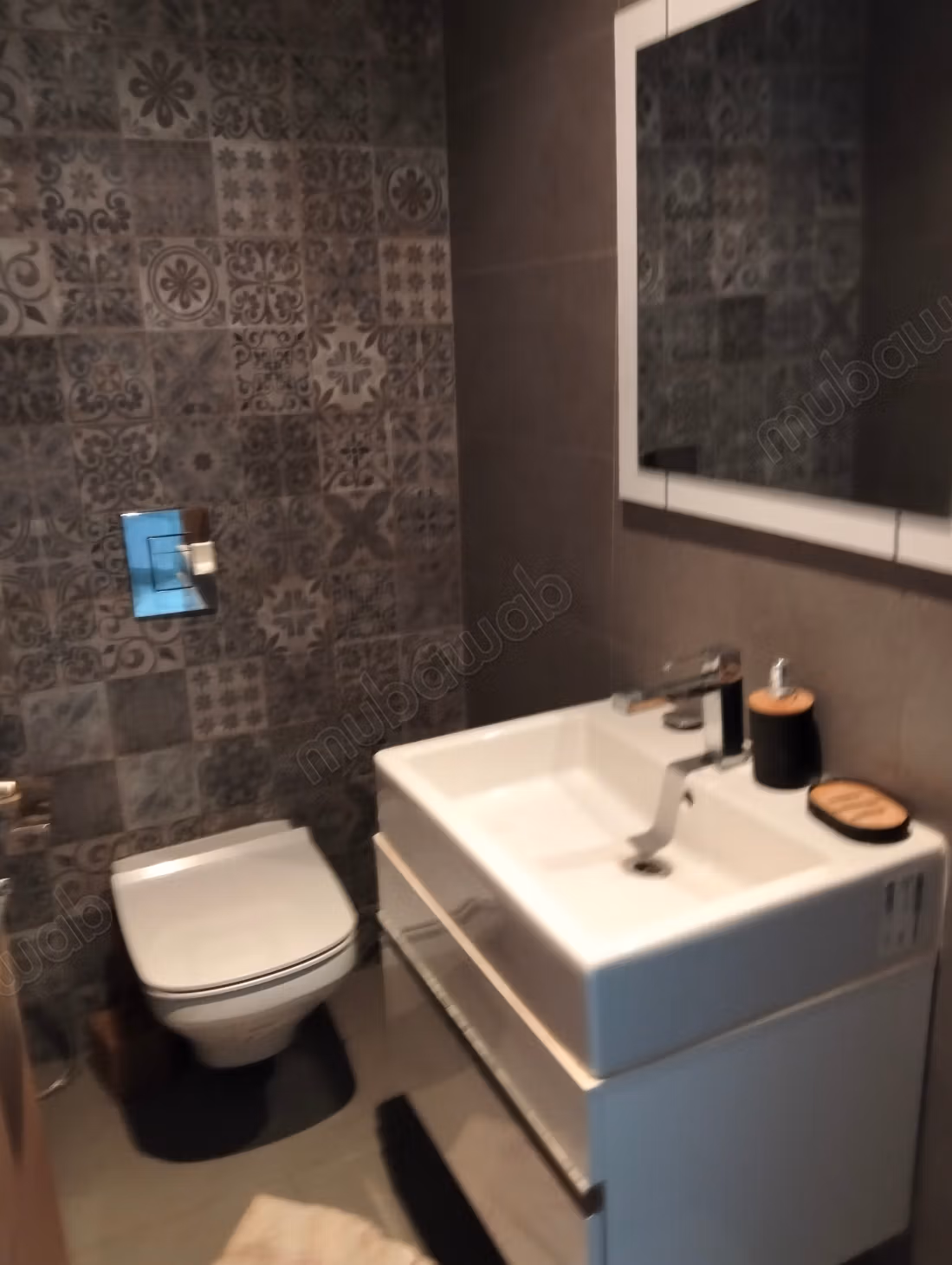 Bel appartement en location à Cité Ennasr 2. 
Surface de 100 m². 
Bien meublé