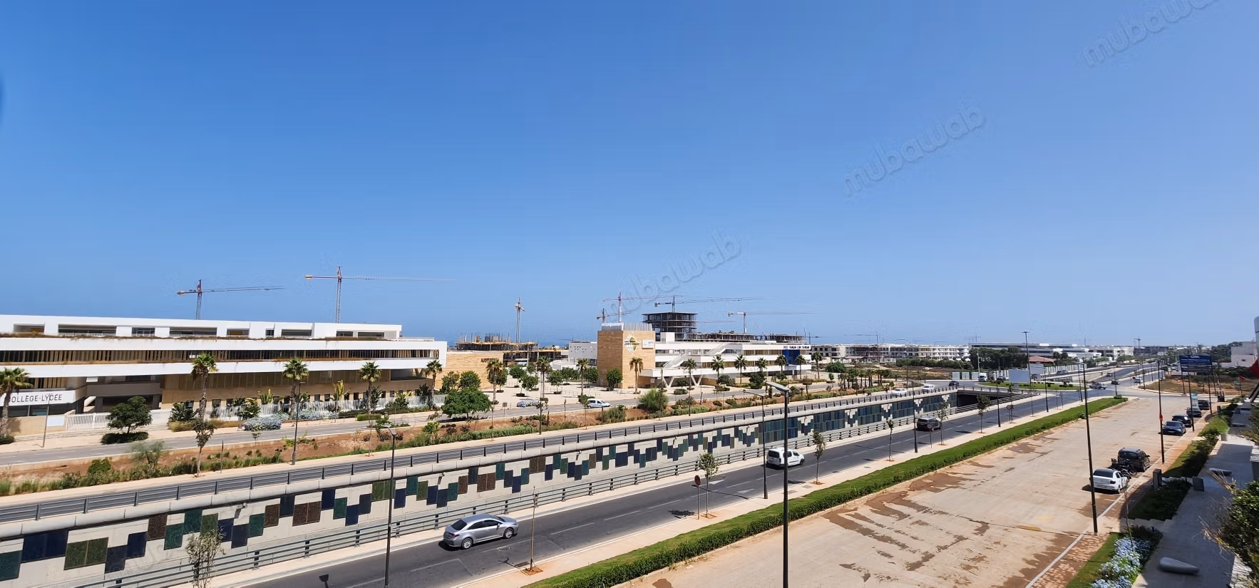 Opportunità Eccezionale Ufficio in Affitto a Ain Diab