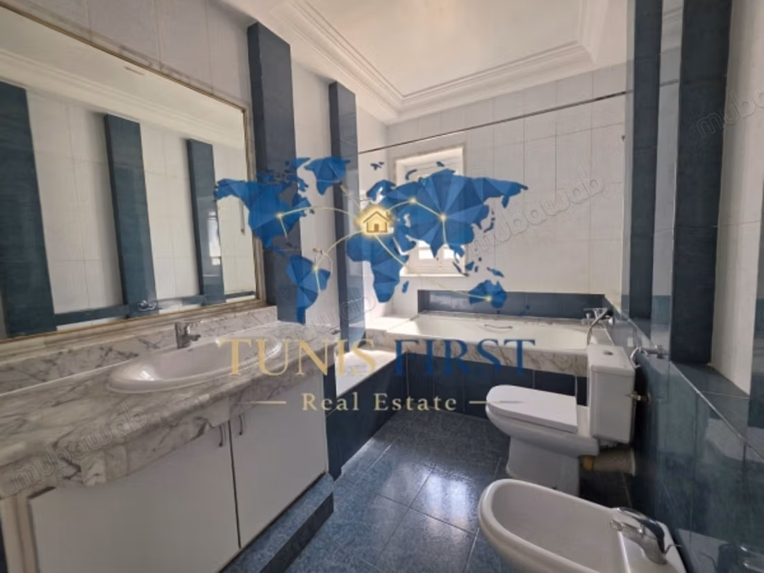 A Louer magnifique Villa à cité les pins