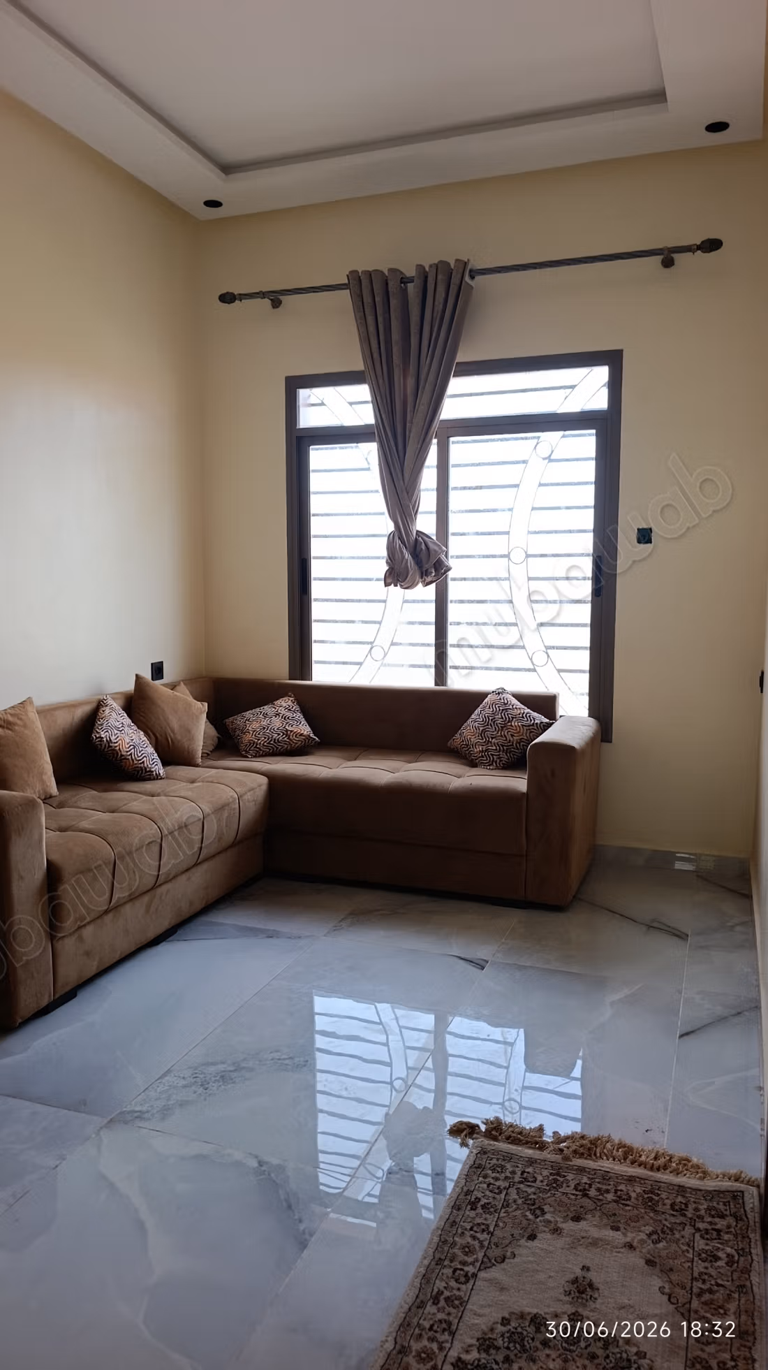 منزل للإيجار في زاكورة. 3 غرف. مفروش جيداً