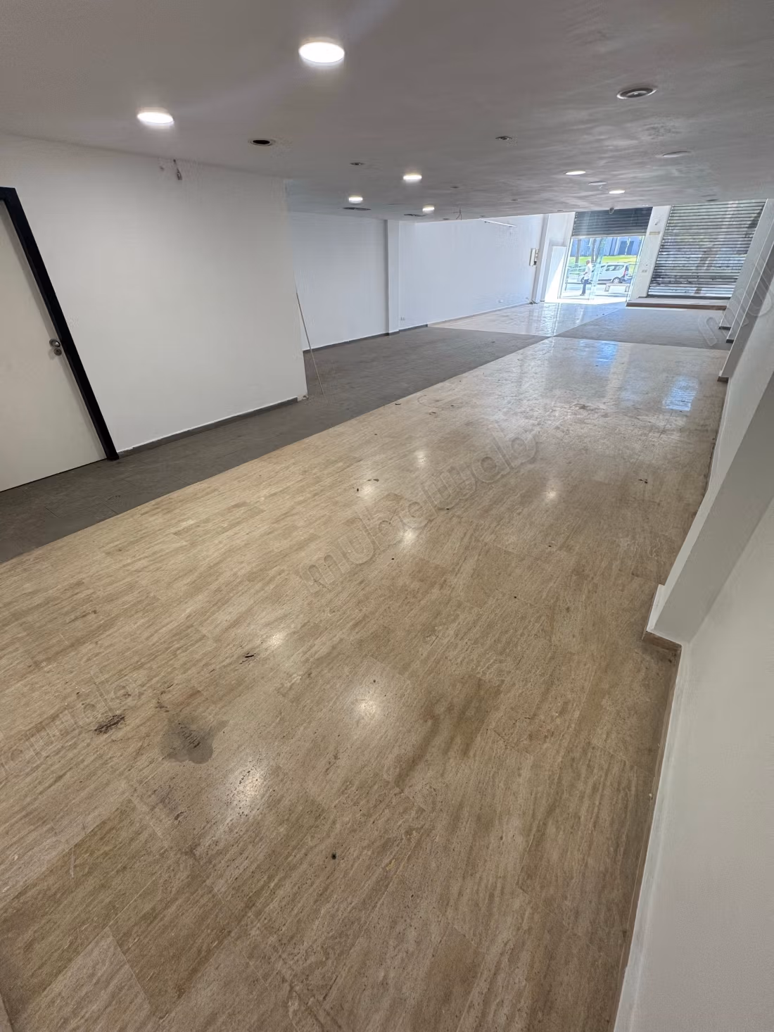 Te koop Winkelruimte Maârif Extension 268 m²