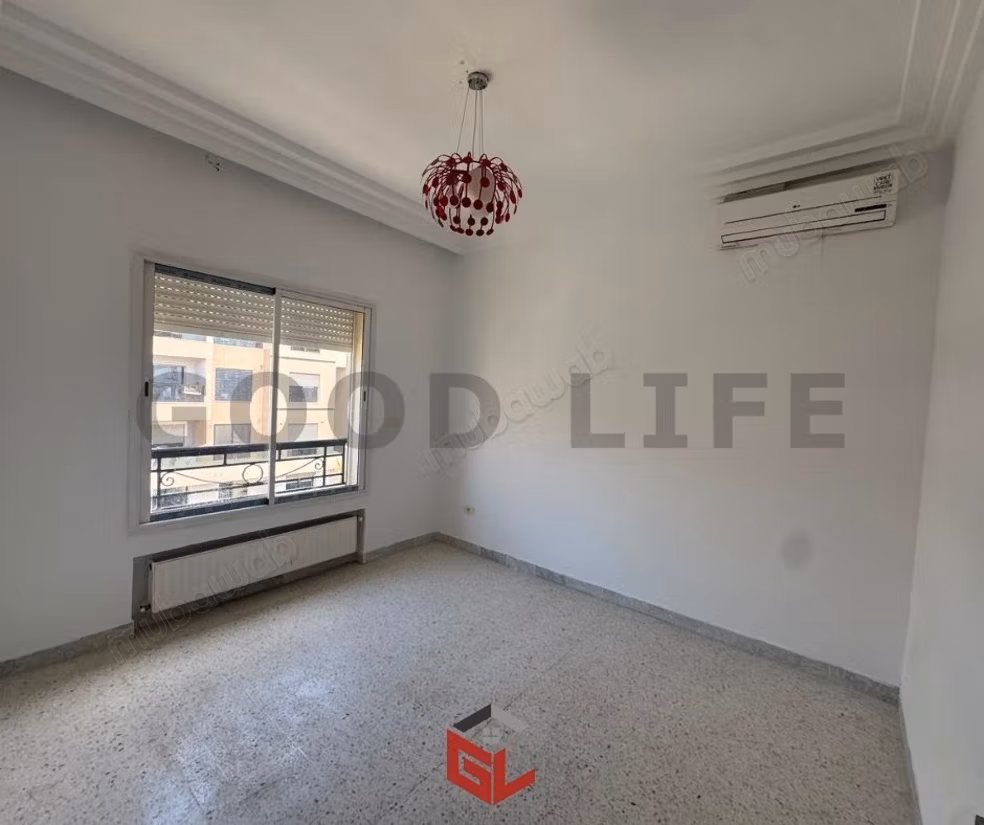 À louer un appartement S4 aux jardins de Carthage