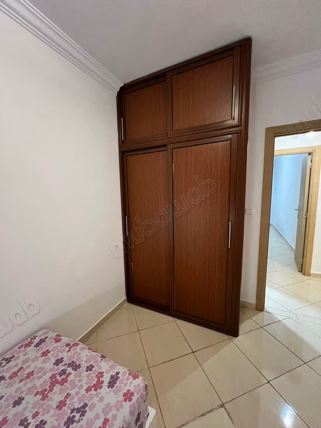 Appartement en vente à Kasbah. 
2 belles chambres. 
Meublé
