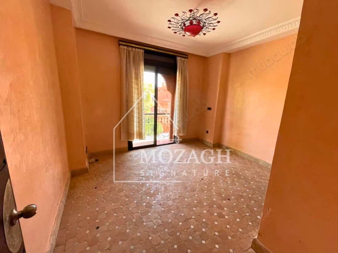Superb furnished villa in a residence with a swimming pool