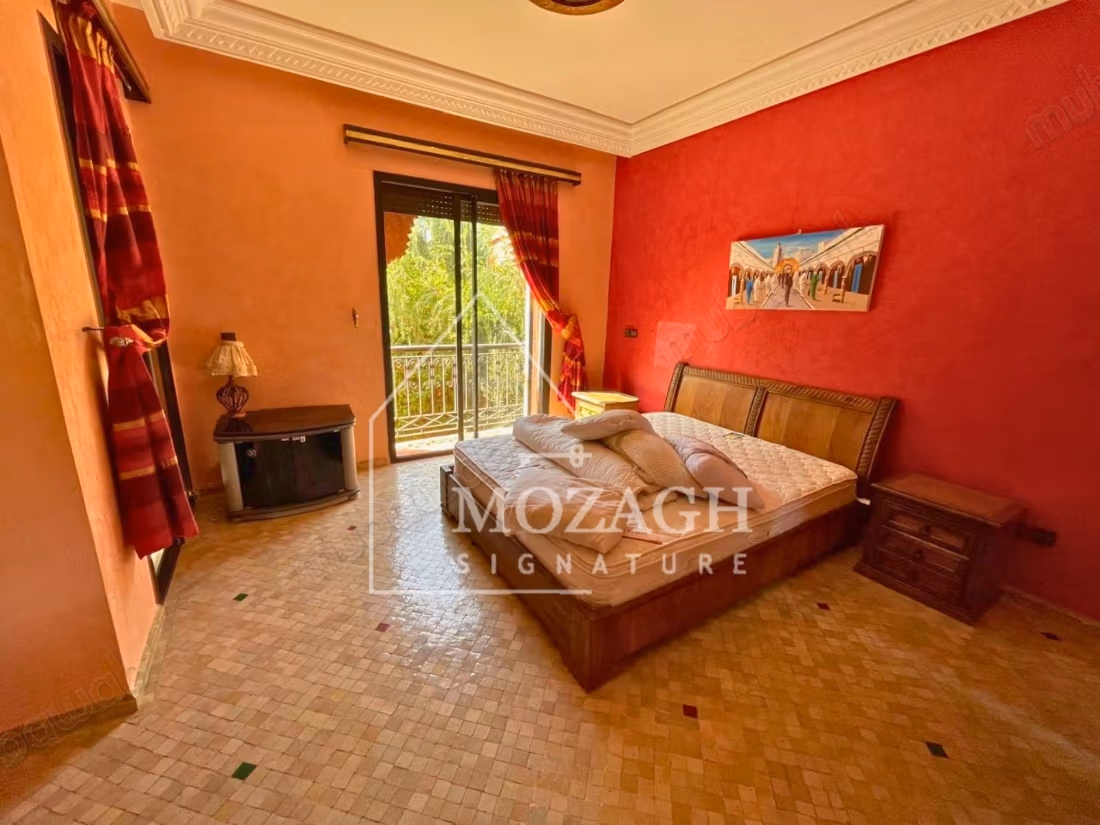 Superb furnished villa in a residence with a swimming pool