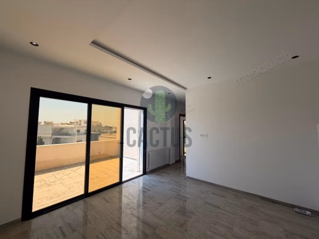 À Vendre Villa S5 avec piscine à Hammamet