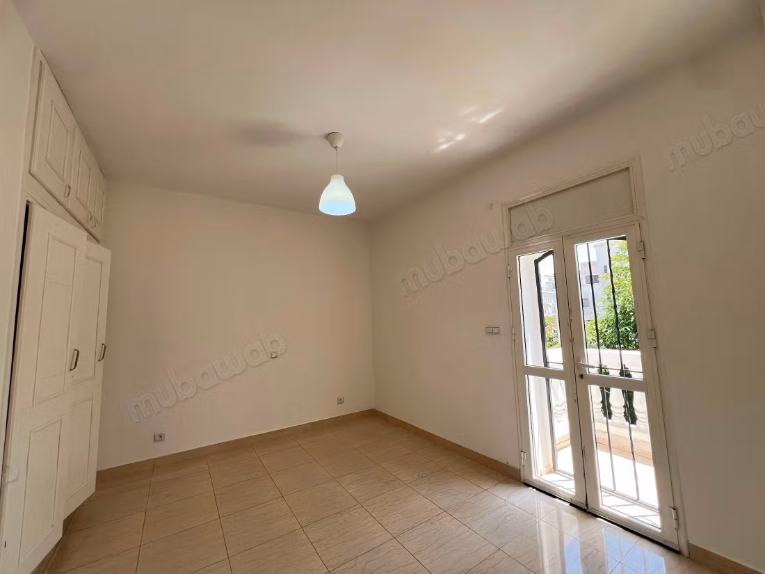 Magnifique villa vide à louer sur Ain Diab