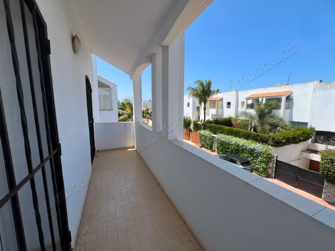 Magnifique villa vide à louer sur Ain Diab