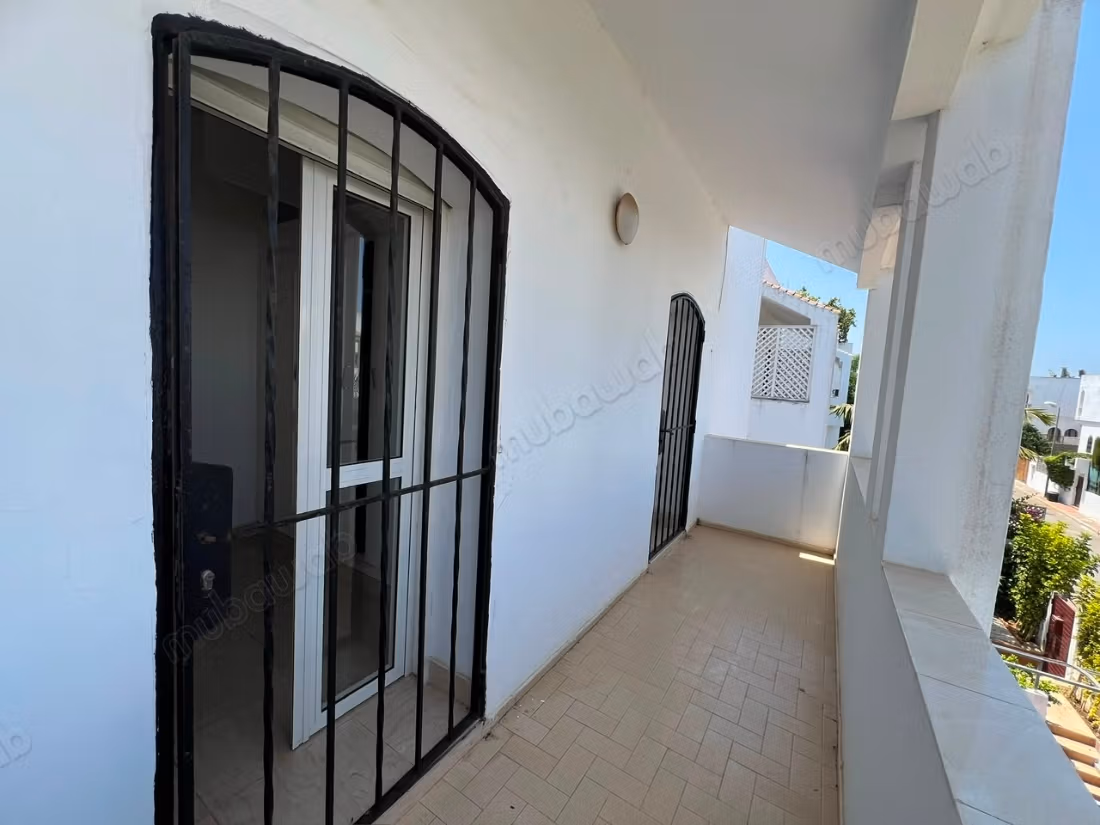 Magnifique villa vide à louer sur Ain Diab