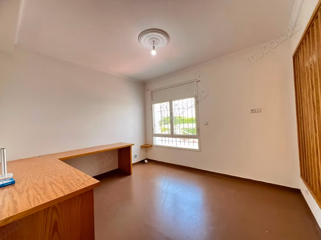 Magnifique villa vide à louer sur Ain Diab