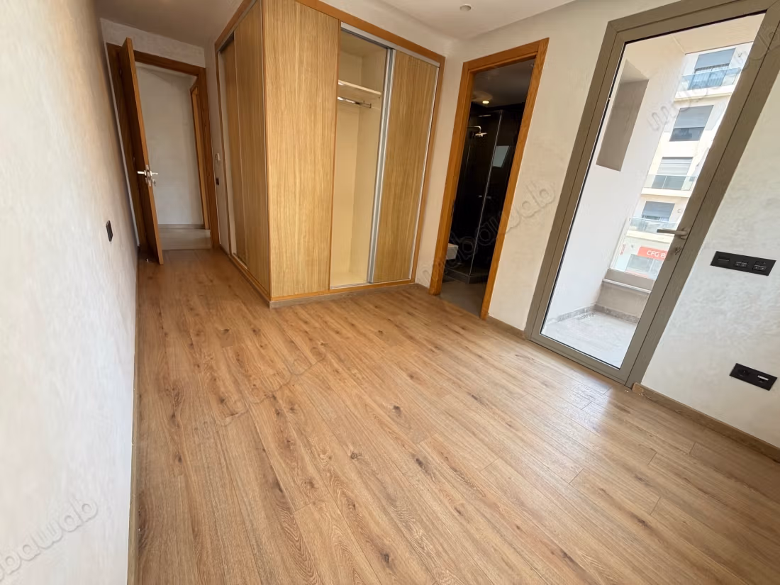 Apartment for rent in Oasis. 2 beautiful bedrooms. Parking and elevator