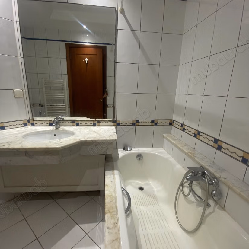 À vendre appartement S1 avec jardin