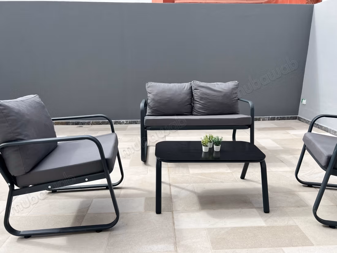 Bellissimo monolocale arredato con terrazza a Sidi Maarouf