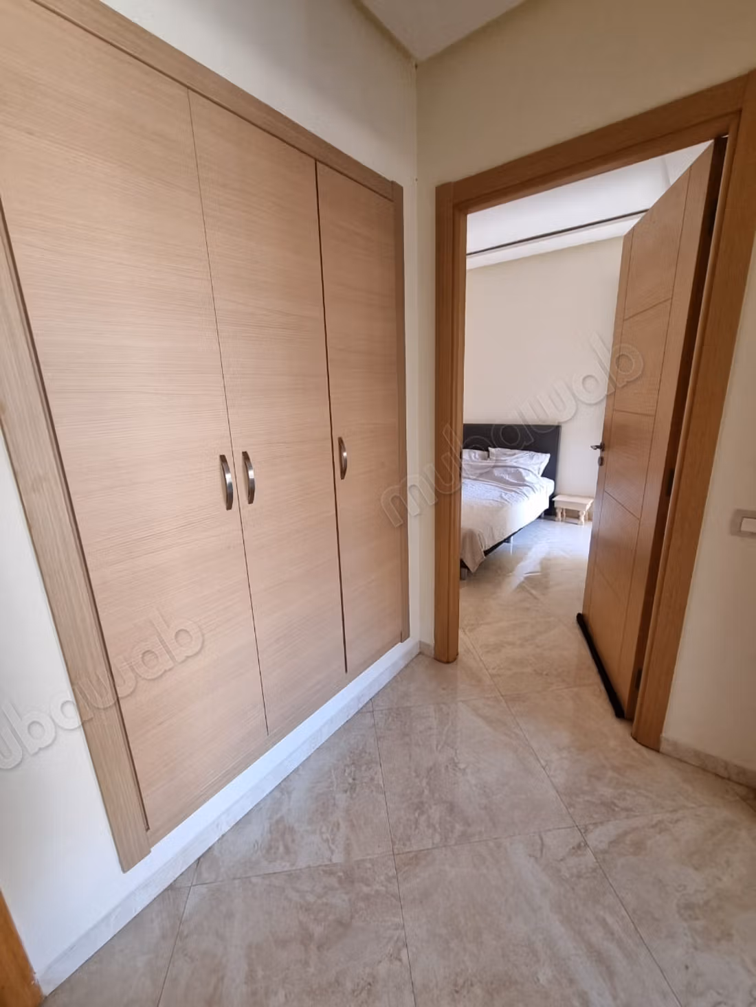 Appartements à louer à Riyad Al Salam. 2 pièces. Antenne satellite et sécurité.