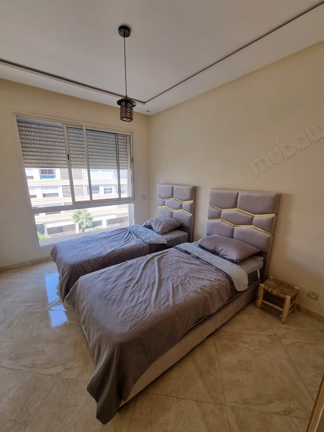 Appartements à louer à Riyad Al Salam. 2 pièces. Antenne satellite et sécurité.
