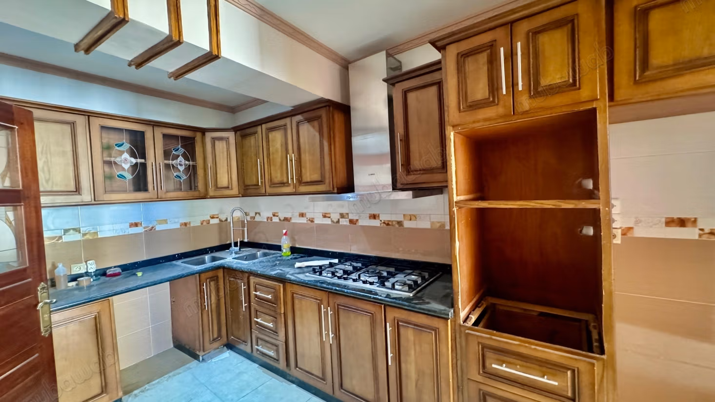 Apartamento vacío en alquiler Golf Mesnana 3 habitaciones