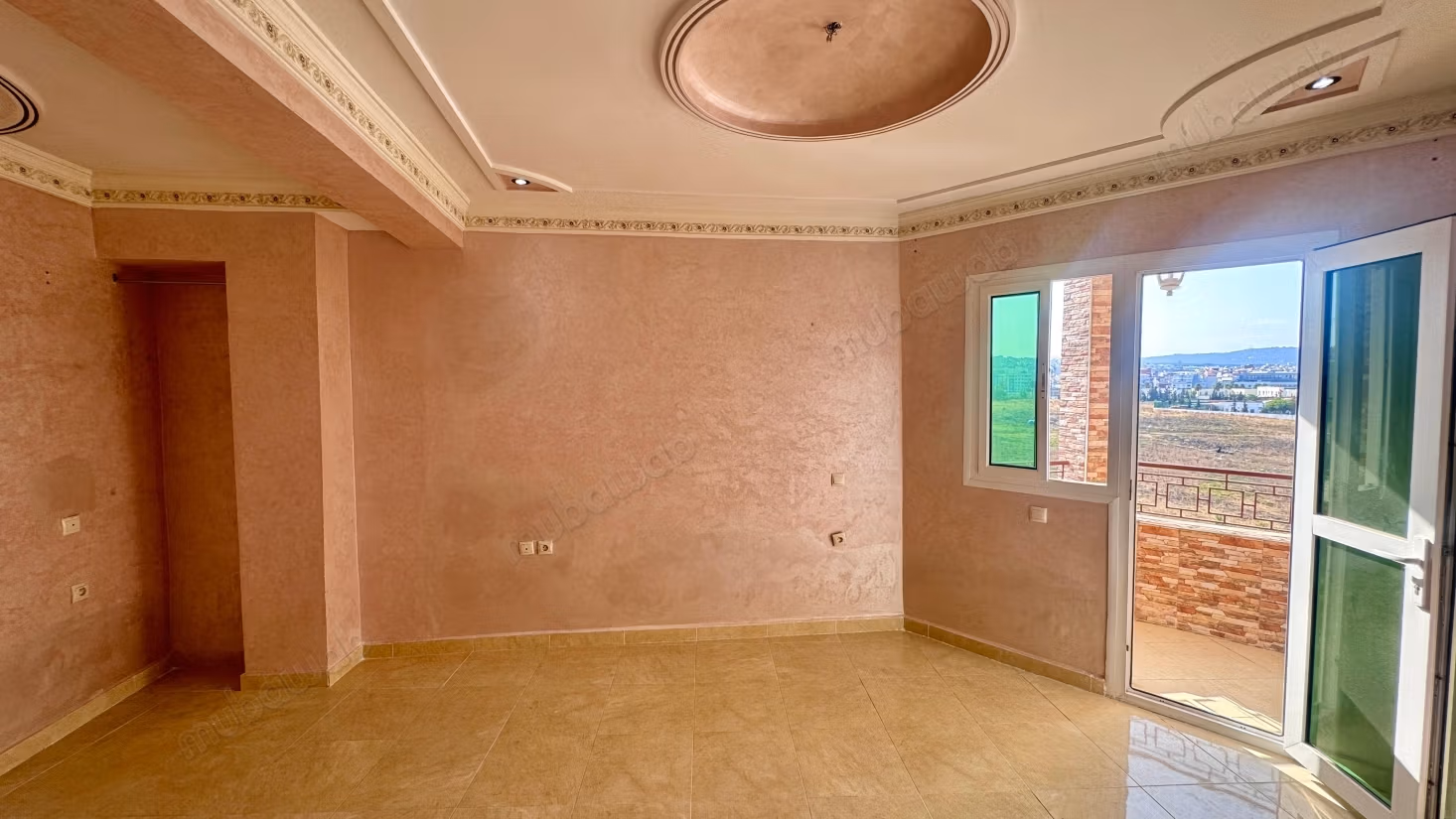Apartamento vacío en alquiler Golf Mesnana 3 habitaciones