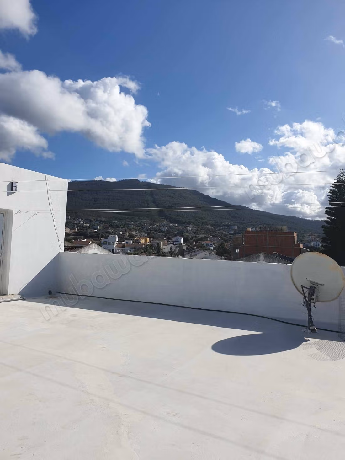 À VENDRE / Maison de 190 m² à Cité El Morjane
