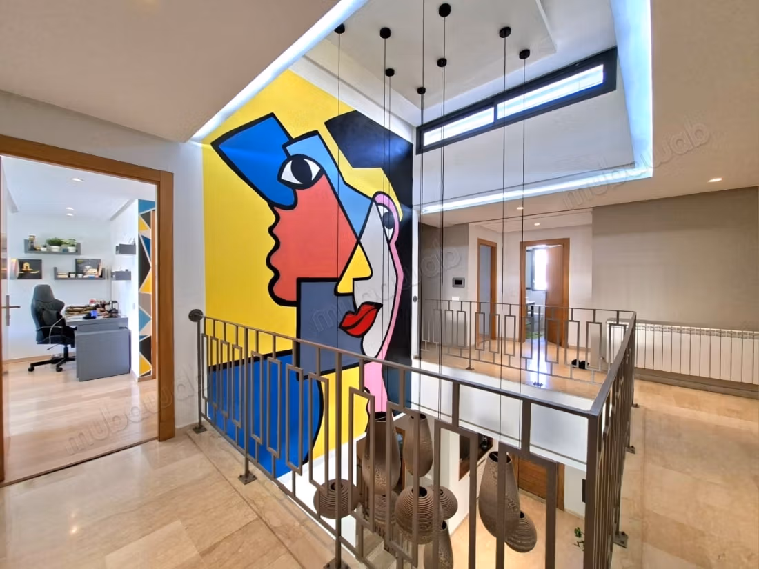 Luxe villa te koop met zeezicht