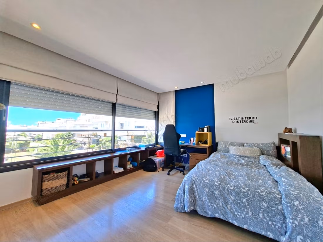Luxe villa te koop met zeezicht