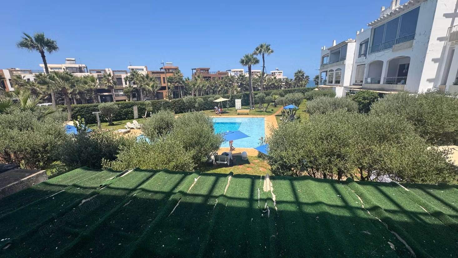 Superbe appartement à vendre à Dar Bouazza Residence Melrose. 2 pièces confortables. Piscine
