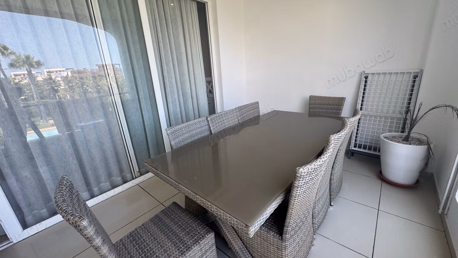 Superbe appartement à vendre à Dar Bouazza Residence Melrose. 2 pièces confortables. Piscine