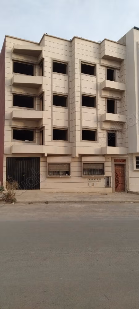 Appartement à vendre 124 m 
3ème étage semi fini