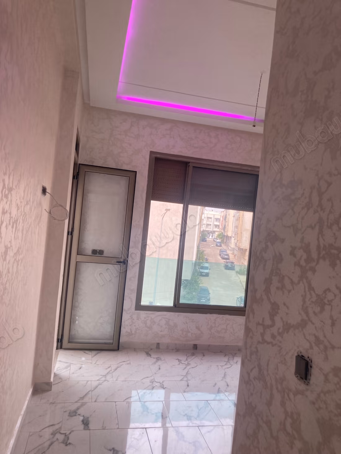 Appartement à vendre à Riad. 3 chambres agréables. Salon Marocain, sécurité