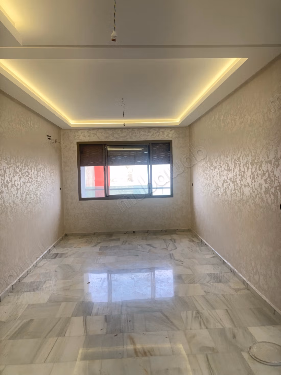 Appartement à vendre à Riad. 3 chambres agréables. Salon Marocain, sécurité
