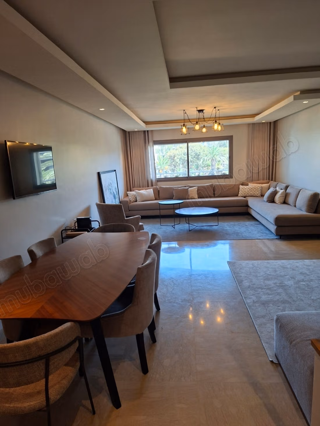 Location d'un appartement à Palmier.
Surface de 166 m².
Bien meublé