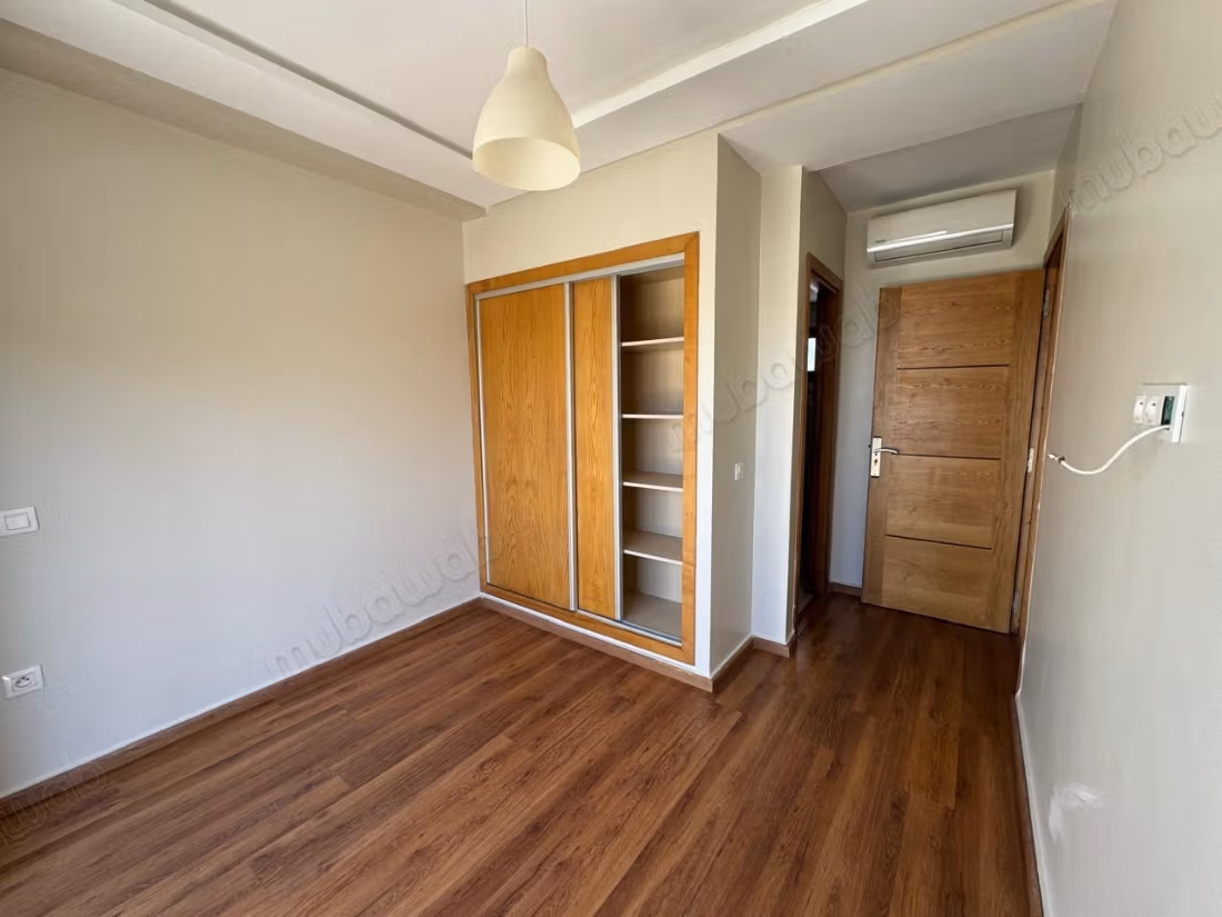 Superb apartment for rent at Ferme Bretonne Hay Arraha. 3 comfortable rooms. Elevator and terrace