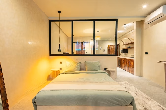 3 Furnished Suites with Jacuzzi