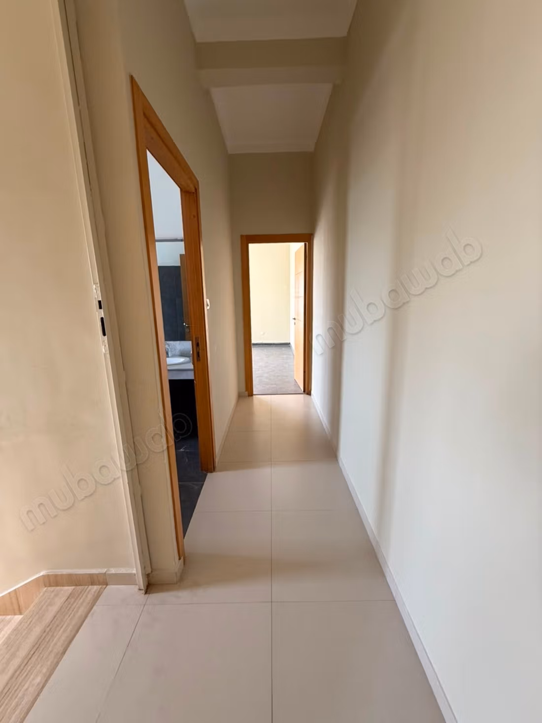 Villa à louer en Hassan Centre Ville. Surface totale 250 m². Vue exceptionnelle sur les montagnes, porte blindée