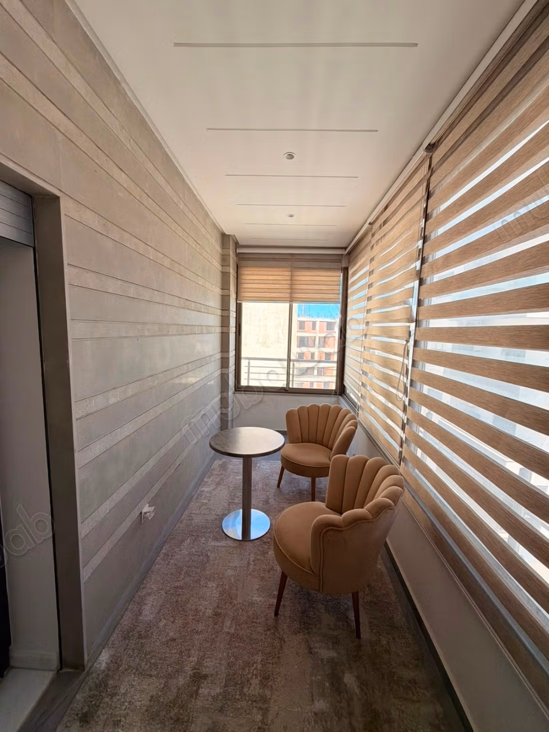 FOR RENT: Beautiful modern apartment with 3 bedrooms