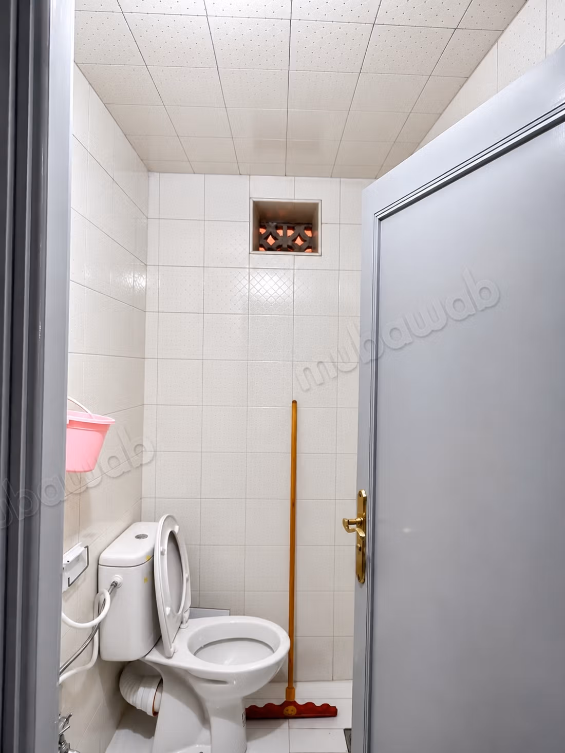 رياض 220 م² بنيت، 5 غرف نوم