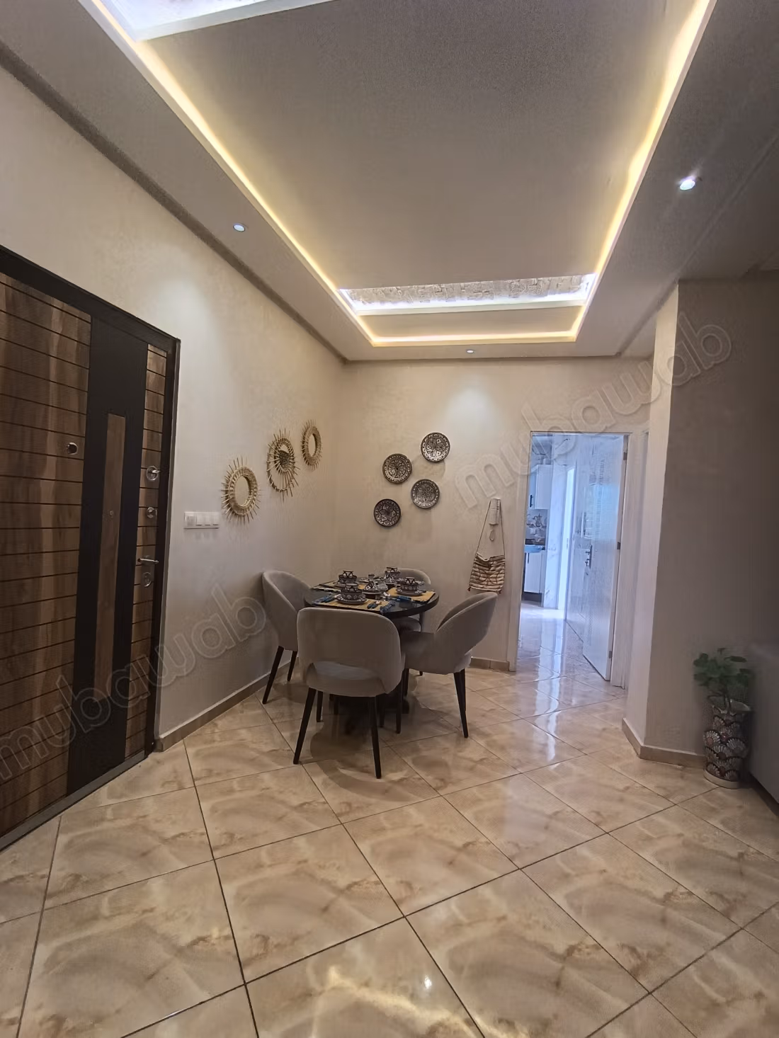 Apartments for rent in Chefchaouen. Total area 55 m². Traditional Moroccan living room, secure residence