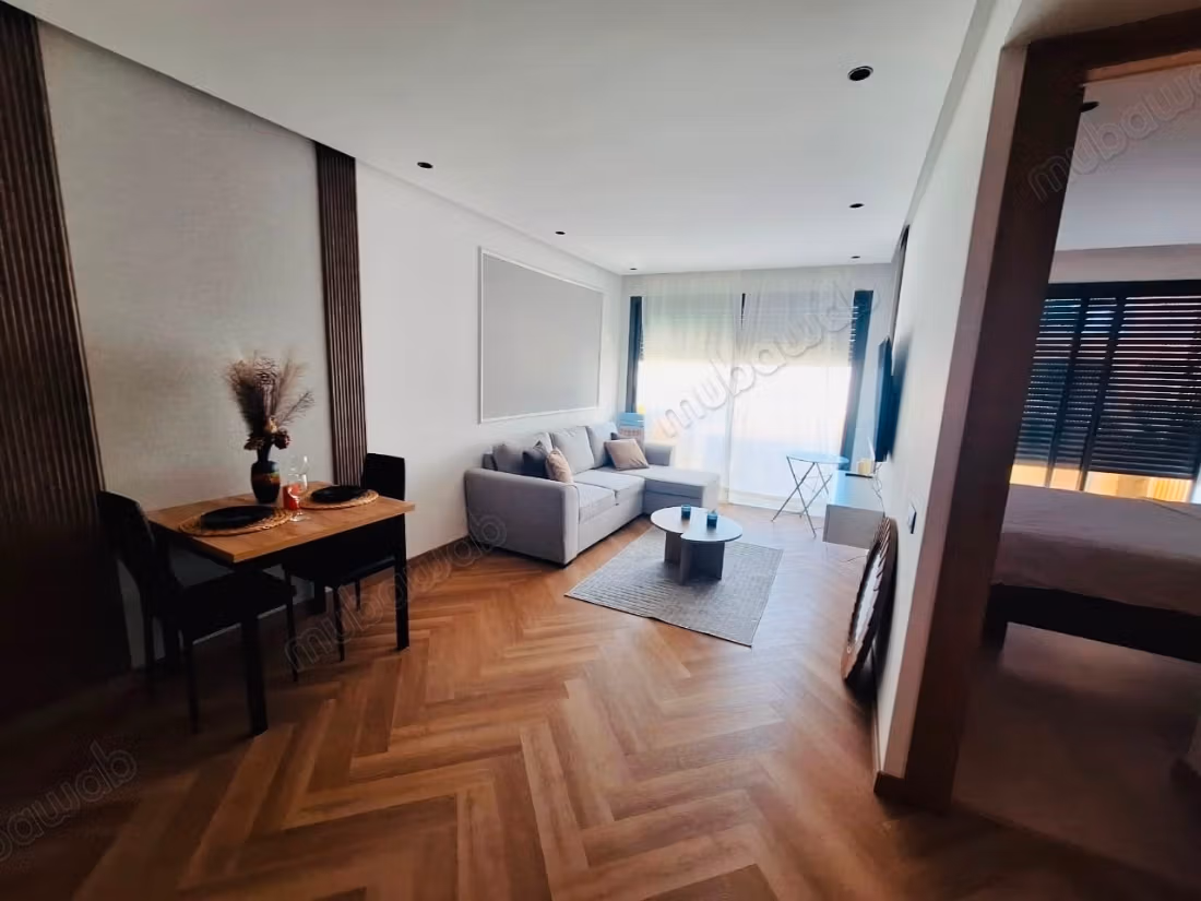 Alquila este apartamento en Las princesas. Superficie total 52 m². Bien amueblado