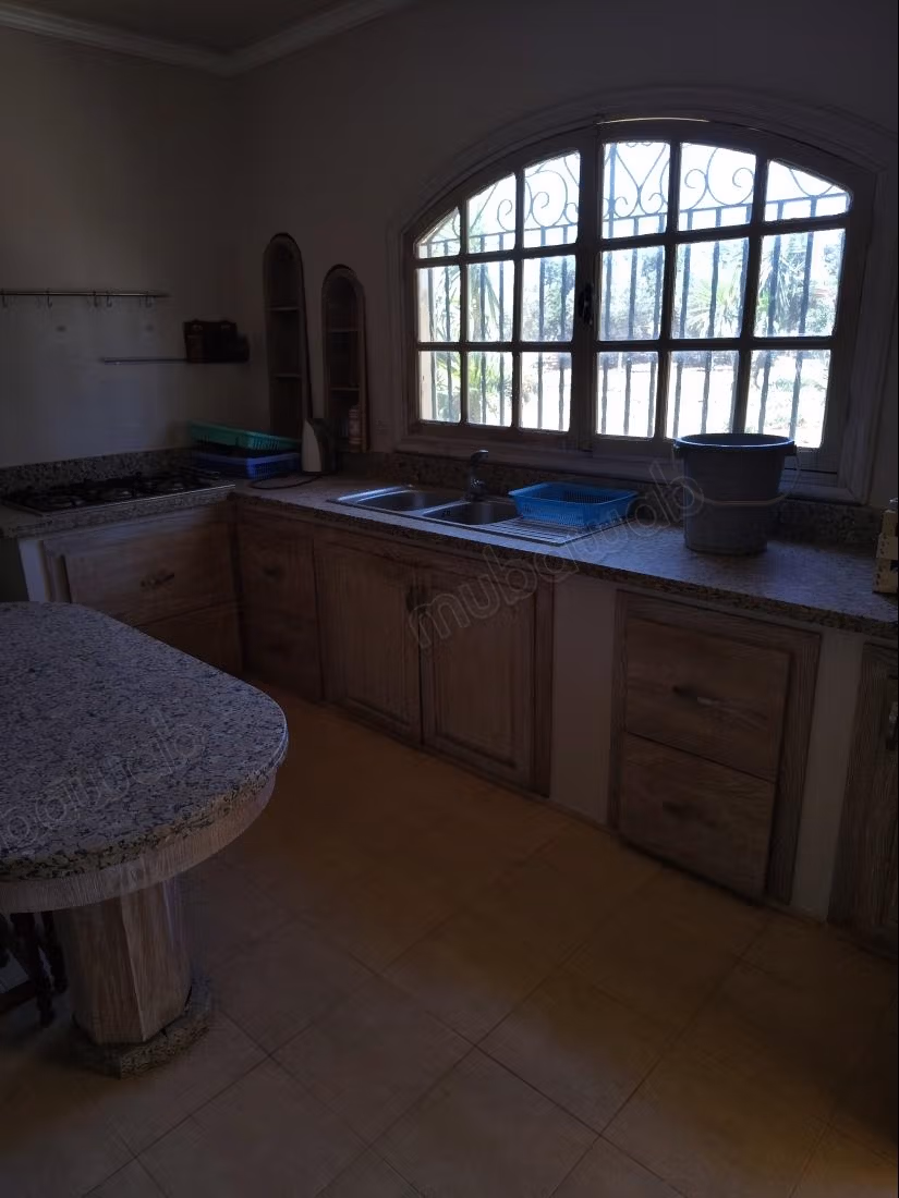 Venta de una casa excelente en Al-Falin. 10 habitaciones. Amueblado